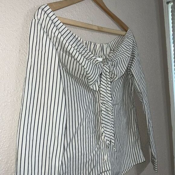 H&M Striped Off The Shoulder Top Size 2 - Picture 6 of 10